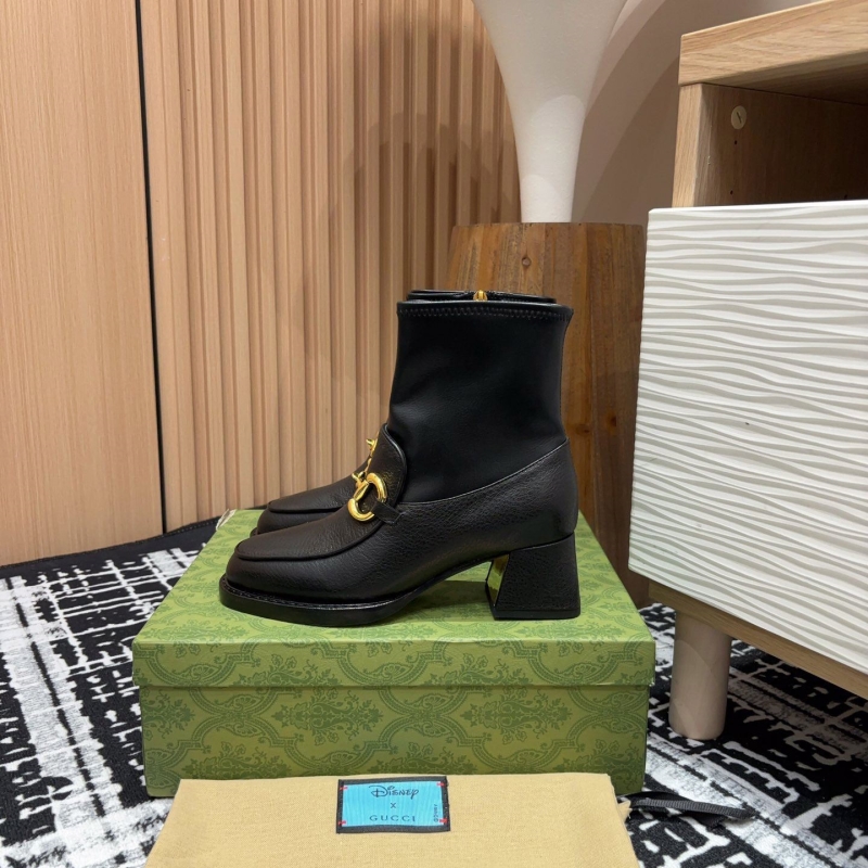 G*u*i boots